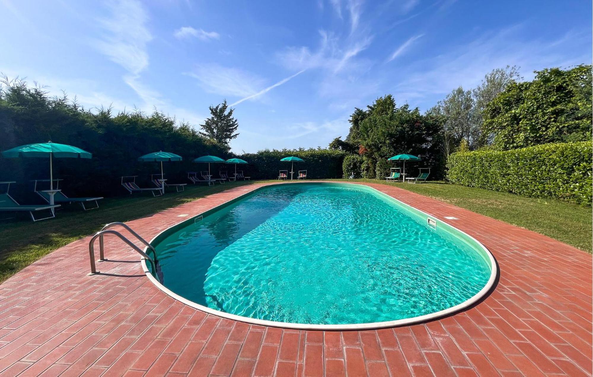 Lovely Apartment In Tuoro Sul Trasimeno With Wifi Exterior photo